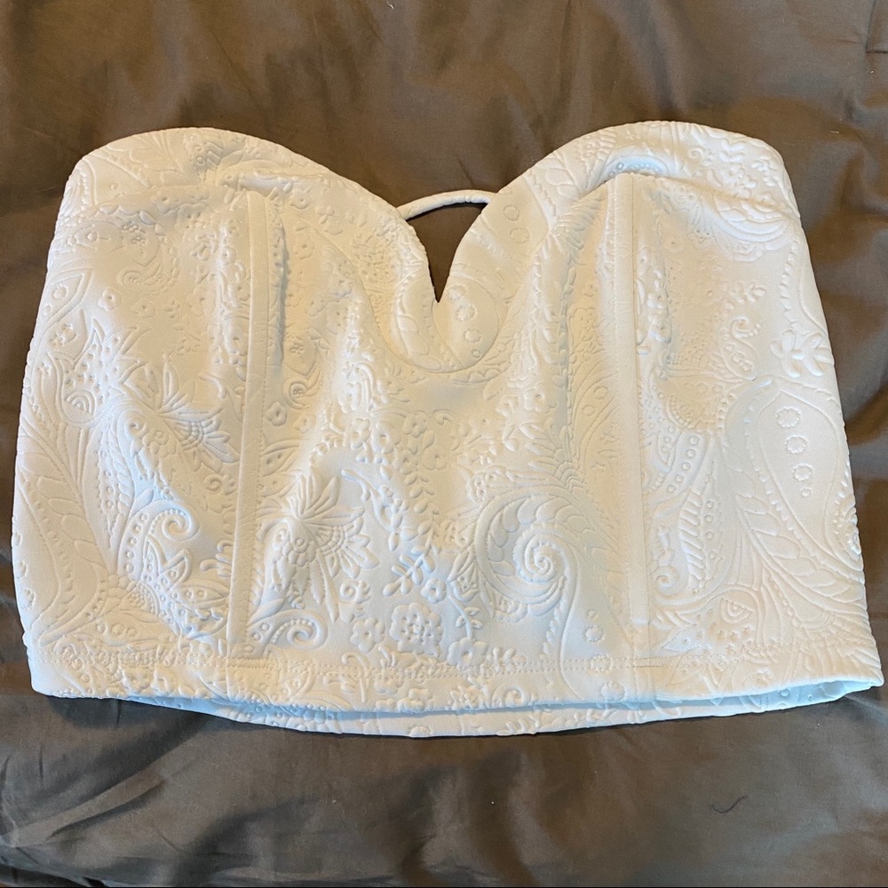 3 for $30 🌸 Textured Crop Top